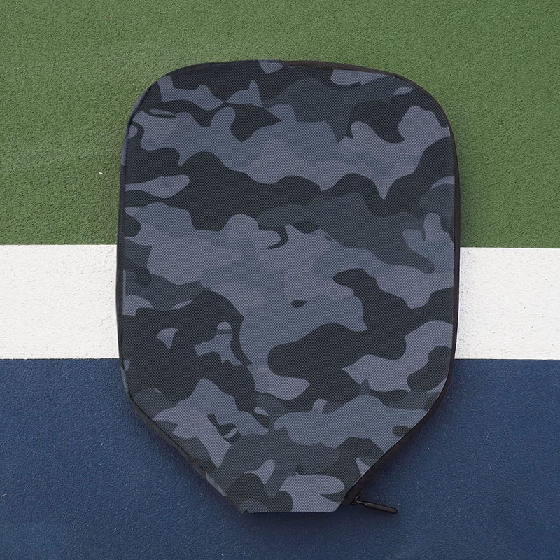 cubierta de la raqueta de pickleball